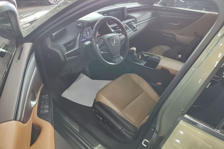 Used Lexus ES 2020 200 Excellence Edition