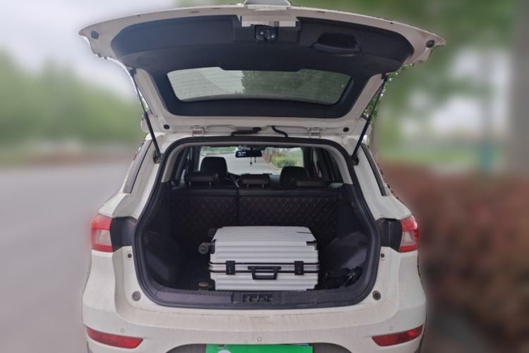 Used GAC Trumpchi GS4 2017 235T Automatic Two-Wheel Drive Elite Edition Trunk