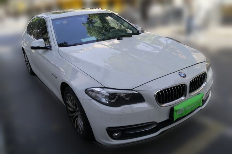 Used BMW 5 Series 2014 525Li Luxury Design Package Front Right 45 Deg