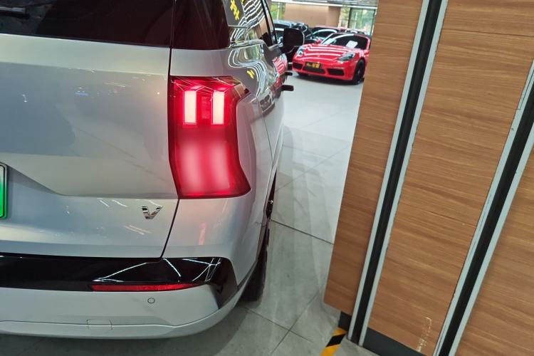 Used AION V 2024 Aion Tyrannosaurus 650 Smart Luxury Edition Right Rear Taillight