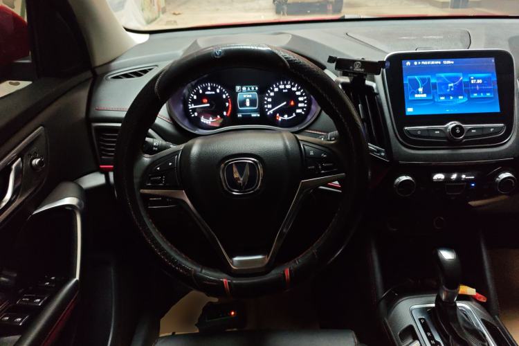 Used CHANGAN CS55 2018 1.5T Automatic Colorful Edition China V Standard Steering Wheel