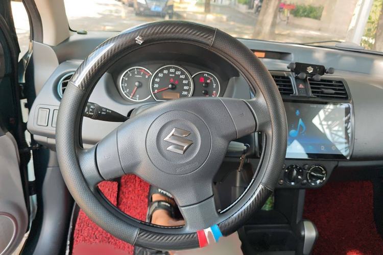 Used Suzuki Swift 2016 1.5L Automatic Fashionable Coolplay Edition
