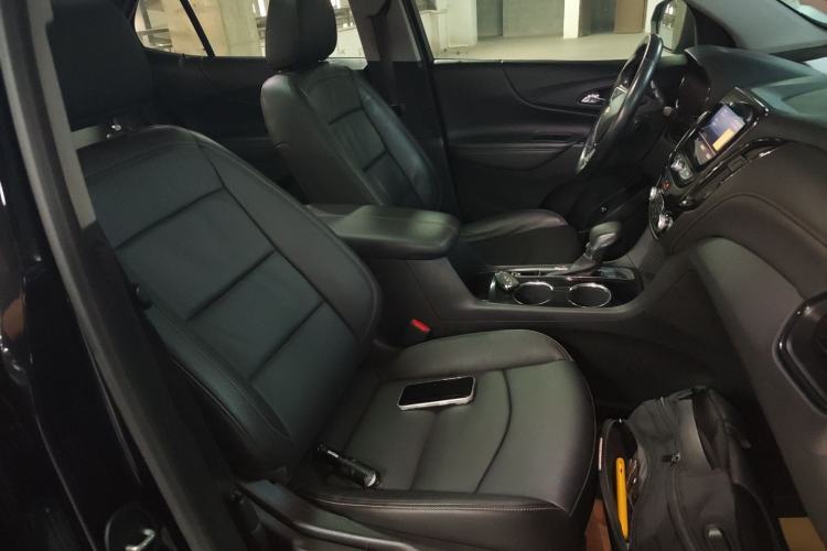 Used Chevrolet Equinox 2021 535T Yujie Edition Right Front Seat