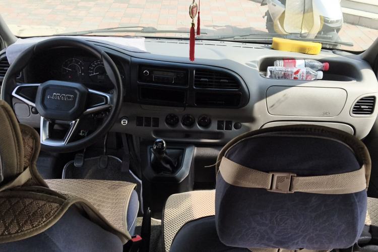 Used JMC Transit 2017 2.8T Commercial Version Short Wheelbase Mid-Roof 6/7/8-Seater JX493