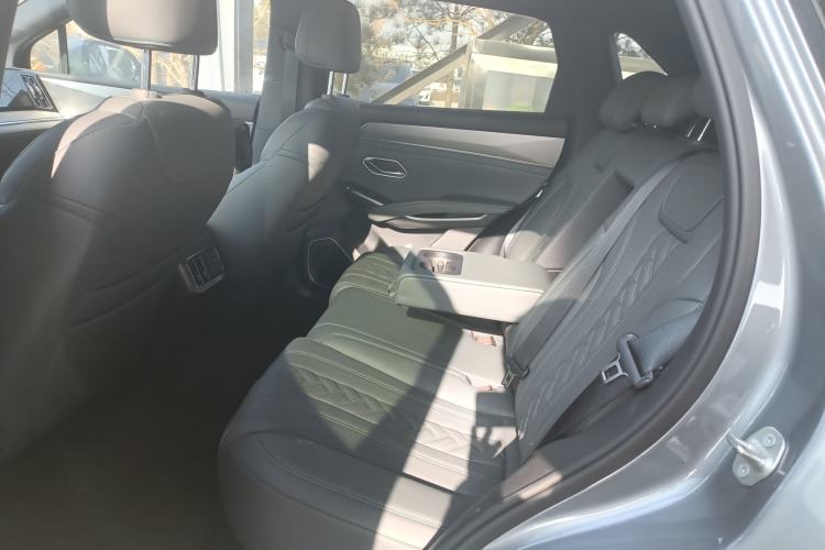 Used BYD Song L DM-i 2025 Intelligent Driving Version 112 km Beyond-Range Type
