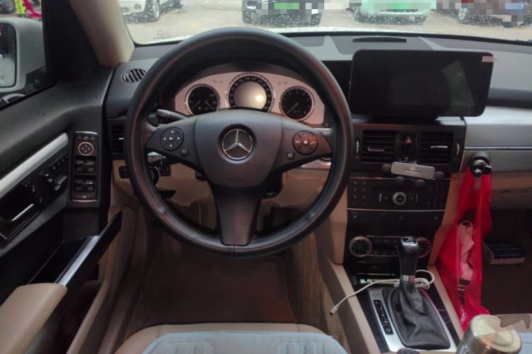 Used Mercedes-Benz GLK-Class 2011 GLK 300 4MATIC Dynamic Model