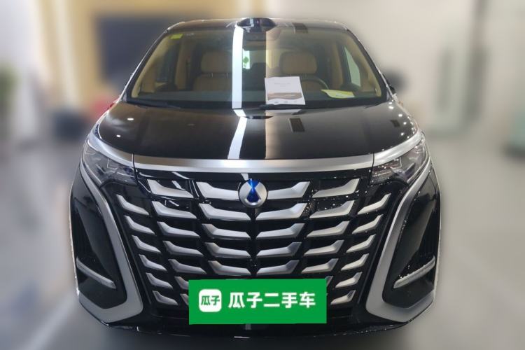 Used Denza D9 2025 DM-i Intelligent Drive 1020 Four-Wheel Drive Prestige Model
