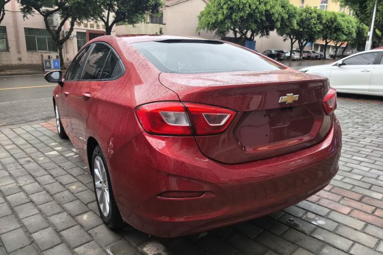 Used Chevrolet Cruze 2017 1.5L Automatic Pioneer Sunroof Edition