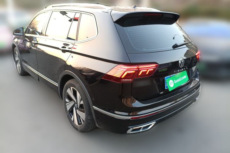 Used Volkswagen Tiguan L 2023 Restyled 330TSI Automatic Two-Wheel Drive R-Line Enhanced Comfort Version

