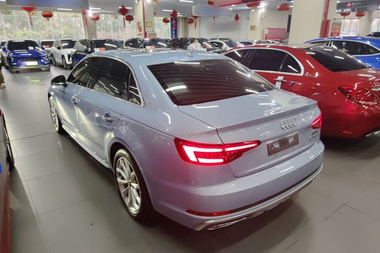 Used Audi A4L 2019 40 TFSI Fashion Edition China VI Emission Standard

