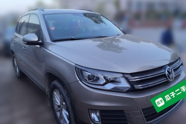 Used Volkswagen Tiguan 2015 1.8TSI Automatic Two-Wheel Drive Comfort Edition Front Right 45 Deg