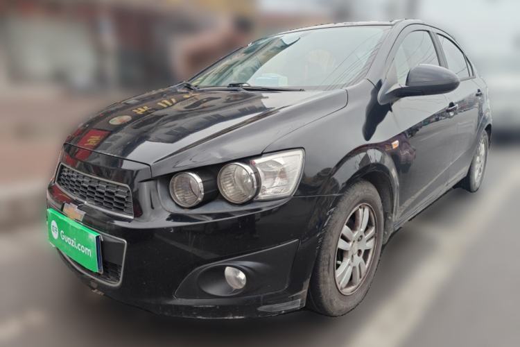 Used Chevrolet Aveo Sonic 2011 Sedan 1.4L Manual Transmission SE
