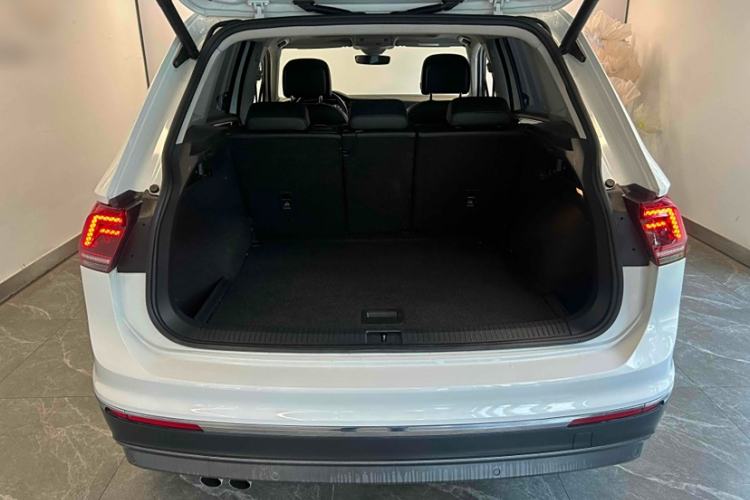 Used Volkswagen Tiguan 2018 330TSI All-Wheel-Drive Innovation Model
