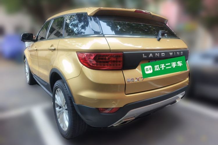 Used Land X7 2015 2.0T Panoramic Prestige Edition Rear Left 45 Deg