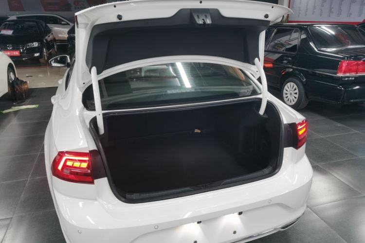 Used Volkswagen Lamando 2021 230TSI DSG Fashion Edition
