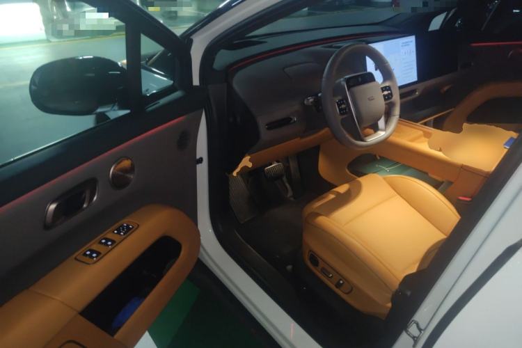 Used Li Auto i6 2025 Model Two-Wheel-Drive Standard Type Driver Seat