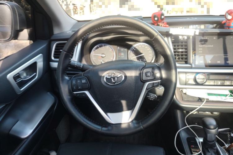 Used Toyota Highlander 2018 2.0T Four-Wheel Drive Prestige Version 7 Seats China V Emission Standard