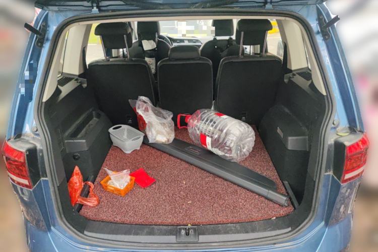 Used Volkswagen Touran 2016 Volkswagen Touran L 280TSI DSG Comfort Edition
