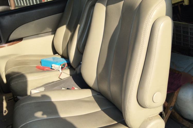 Used BYD M6 2013 2.4L Manual Luxury Model