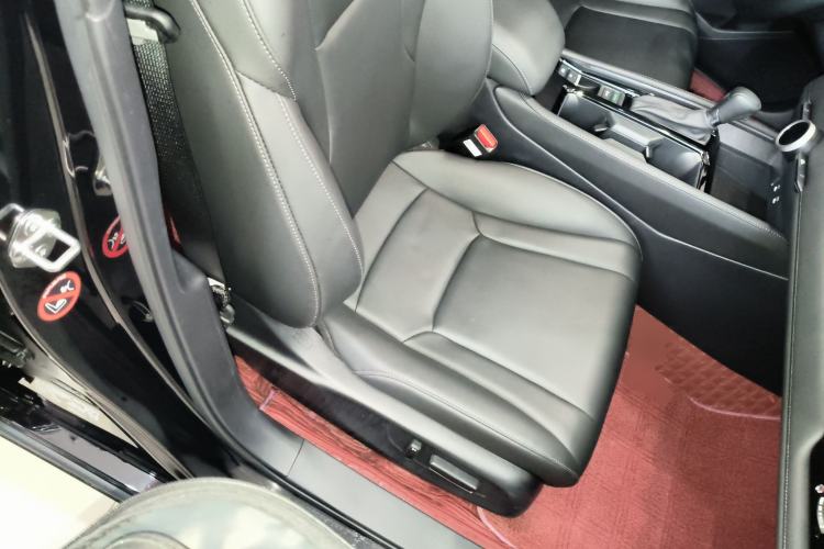 Used Honda Inspire 2023 260TURBO Deluxe Edition Right Front Seat