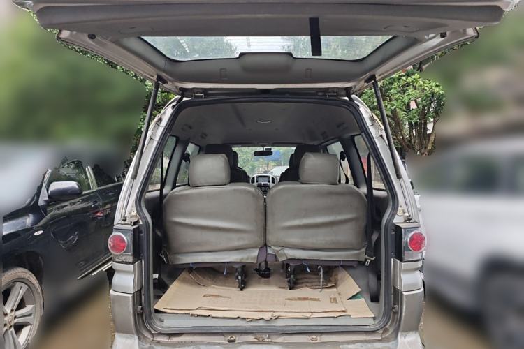 Used FORTHING Lingzhi 2013 M3 1.6L 7-Seater Luxury Model