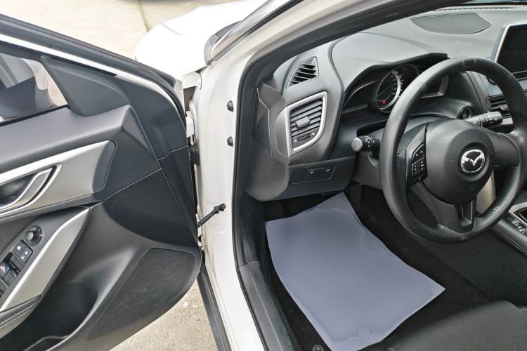 Used Mazda CX-4 2016 2.0L Automatic 2WD Blue Sky Dynamic Edition Driver Seat