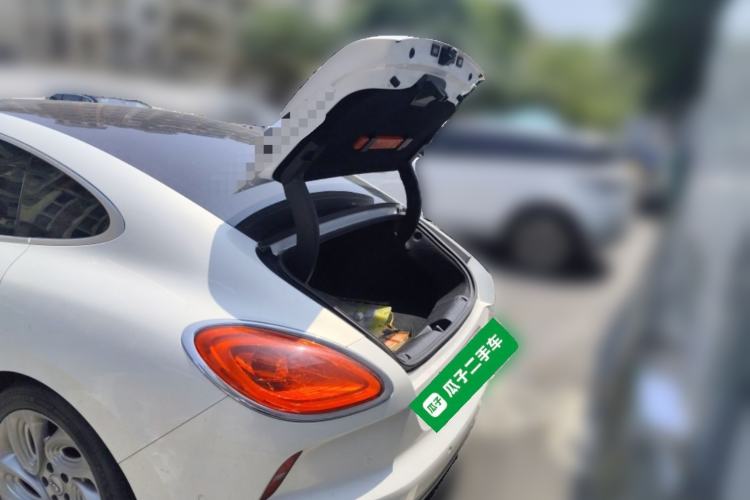 Used ORA Lightning Cat 2022 555 km Luxury Edition