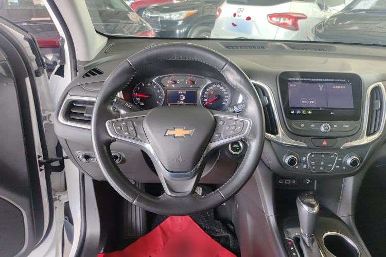 Used Chevrolet Equinox 2019 535T Automatic YuJie Edition China VI Steering Wheel