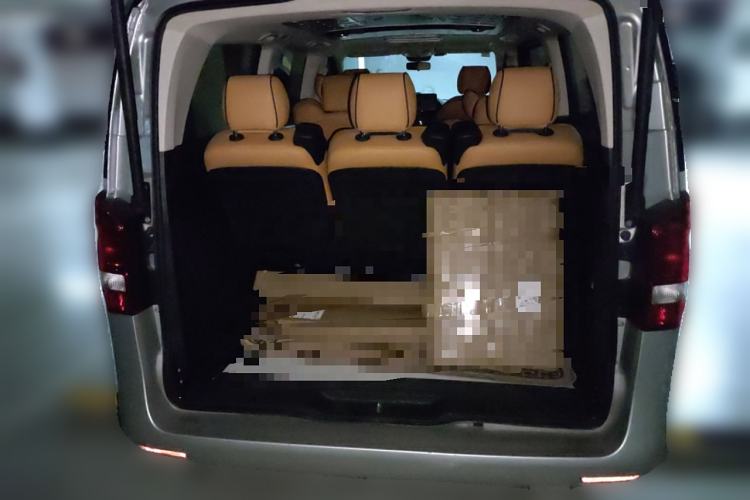 Used Mercedes-Benz Vito 2021 2.0T Elite Version 7 Seats Trunk