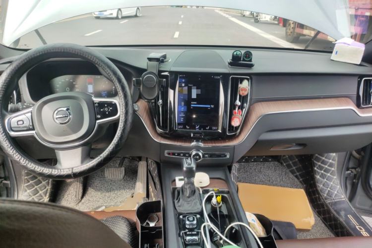 Used Volvo XC60 2021 T5 4x4 Smart Luxury Edition
