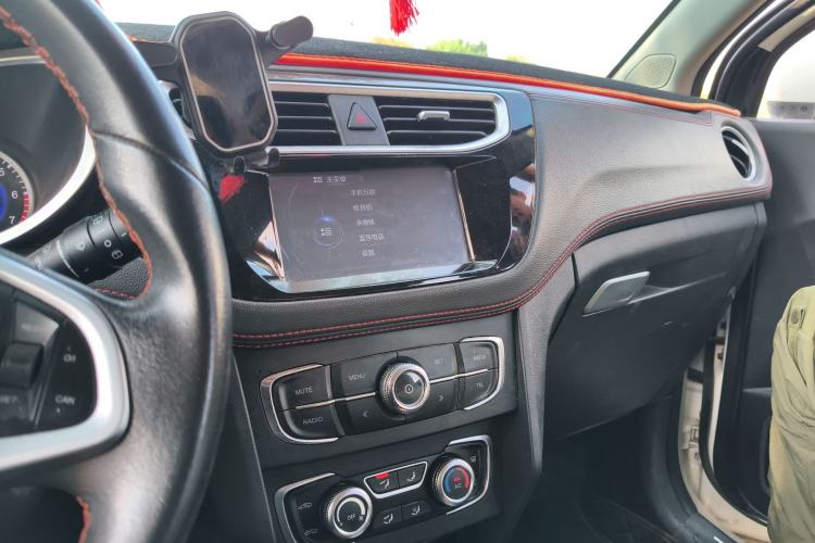 Used Brilliance V3 2016 1.5T Automatic Flagship Model
