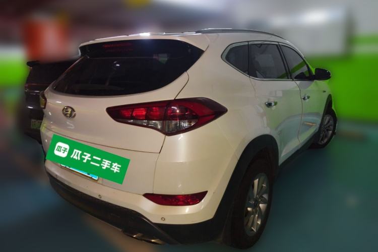 Used Hyundai Tucson 2015 1.6T Dual-Clutch Two-Wheel-Drive Smart Model Rear Right 45 Deg