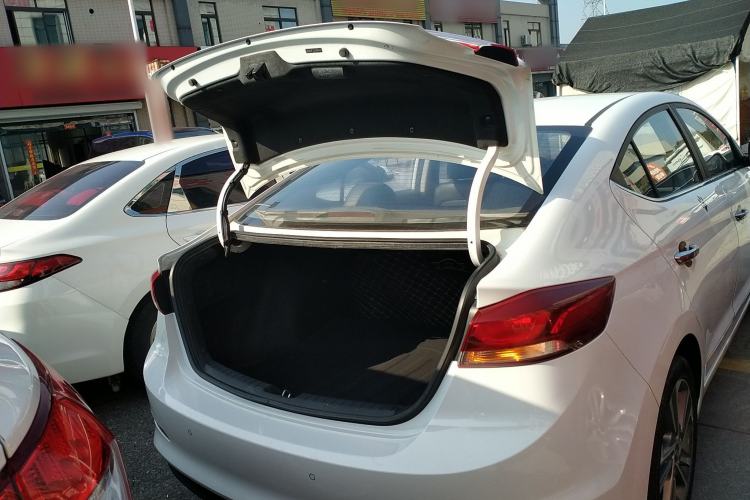 Used Hyundai Elantra (6th Generation / Lingdong) 2016 1.6L Automatic ZhiXuan – Elite Version