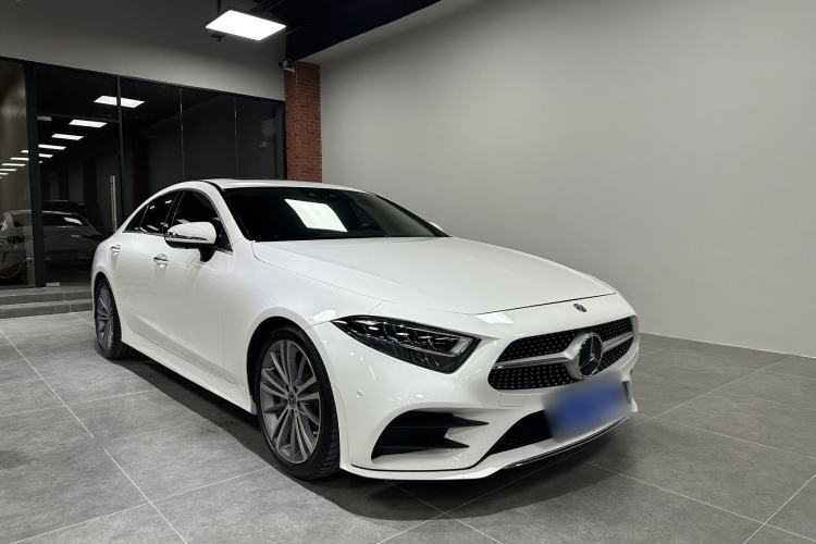 Used Mercedes-Benz CLS 2018 CLS 300 Luxury Model Exterior 2