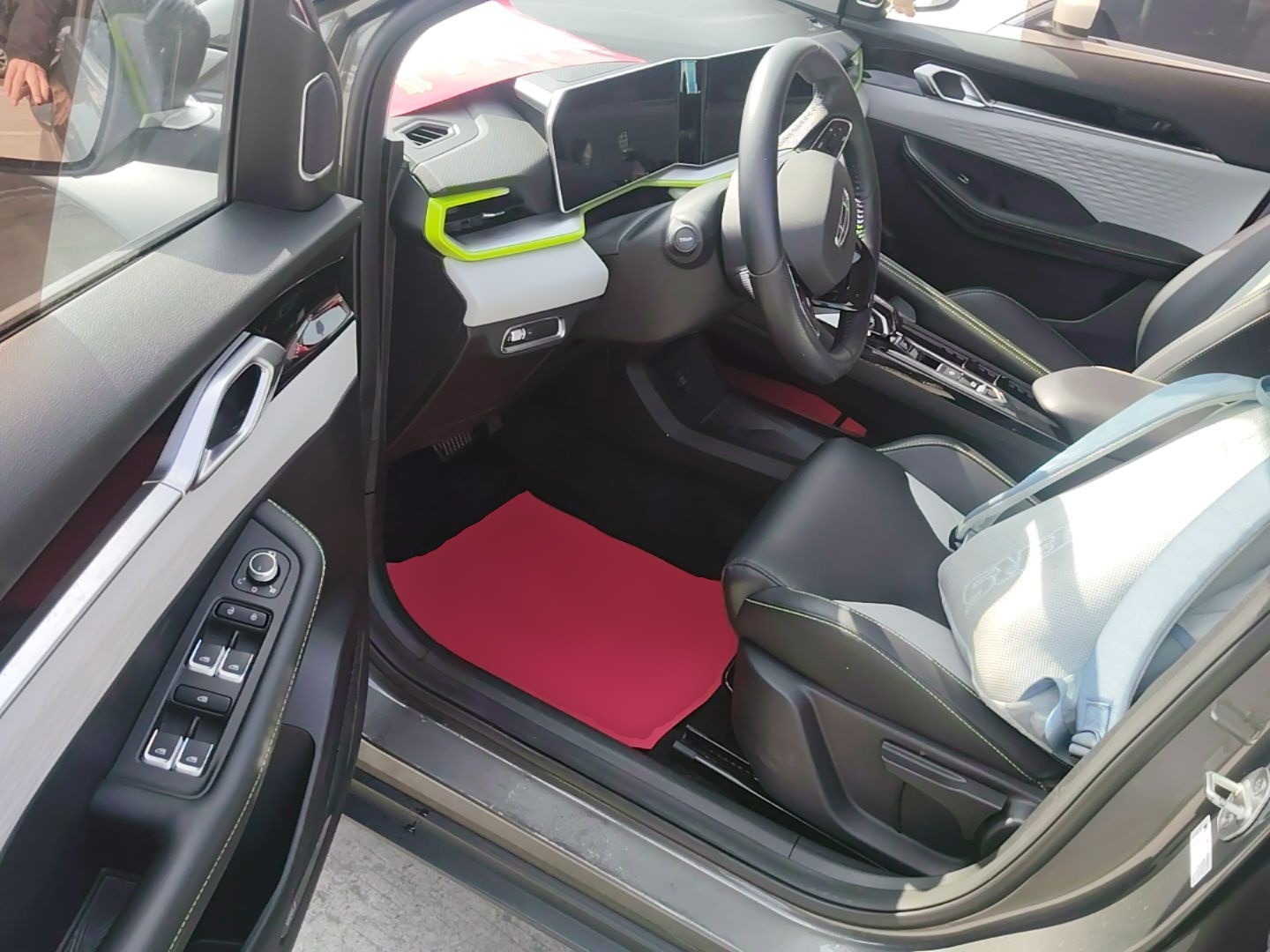 Geely Auto Coolray 2022 Bin Yue COOL 1.5TD DCT Hot Engine Edition — снимка 18