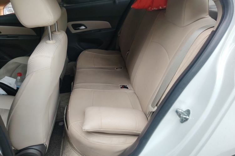 Used Chevrolet Cruze 2015 1.5L Classic SE MT
