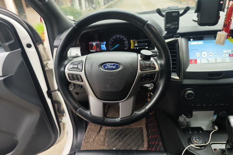 Used Ford Everest 2017 2.0T Gasoline Automatic 4x4 Luxury Edition 7 Seats