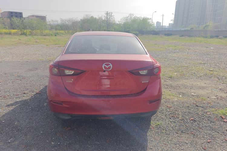 Used Mazda 3 Axela 2016 Sedan 1.5L Automatic Luxury Model Exterior 3