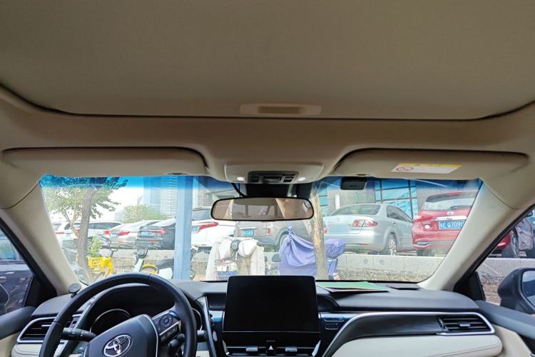 Used Toyota Camry 2021 2.0G Luxury Edition
