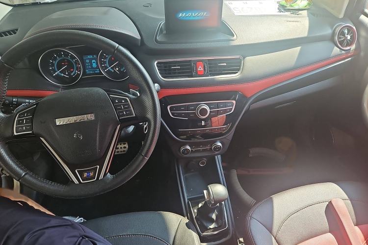 Used Haval H1 2016 Revised Version Blue Badge 1.5L AMT Luxury Edition
