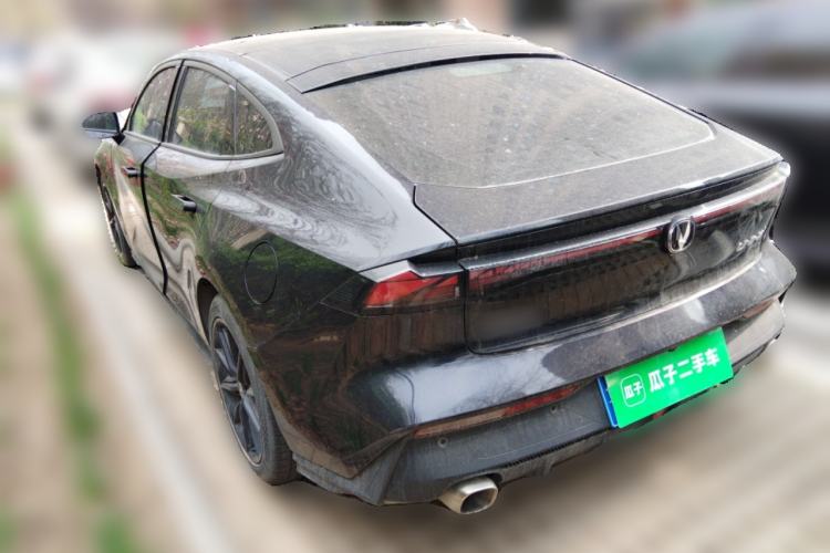 Used CHANGAN UNI-V 2022 1.5T Prestige Version
