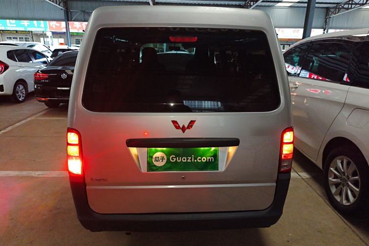 Used Wuling Zhiguang 2020 1.2L Practical Model China VI LSI
