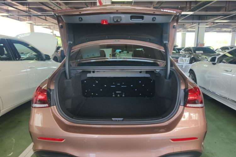 Used Mercedes-Benz A-Class 2020 Restyled A 200 L Sport Sedan Fashion Version