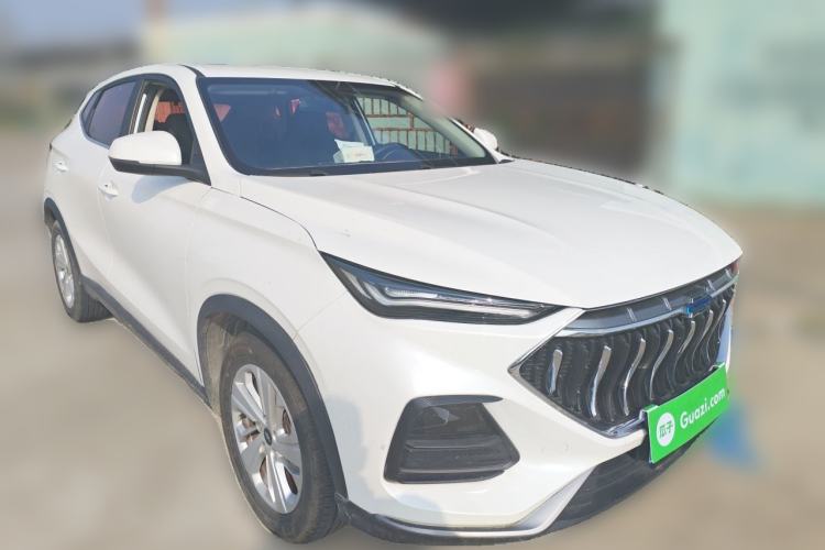 Used CHANGAN OSHAN X5 2021 1.6L CVT Luxury Model Front Right 45 Deg