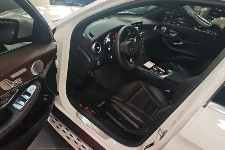 Used Mercedes-Benz GLC 2019 Refreshed GLC 300 L 4MATIC Dynamic Edition