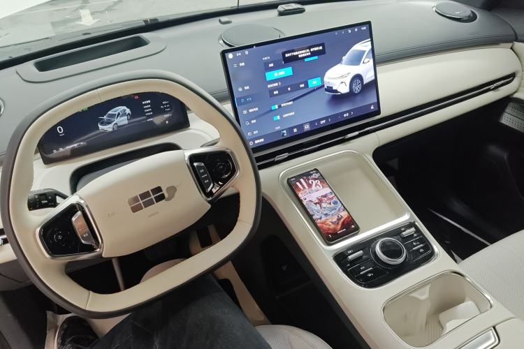 Used Geely Galaxy Galaxy Xingjian 7 EM-i 2025 120km Exploration+ Version
