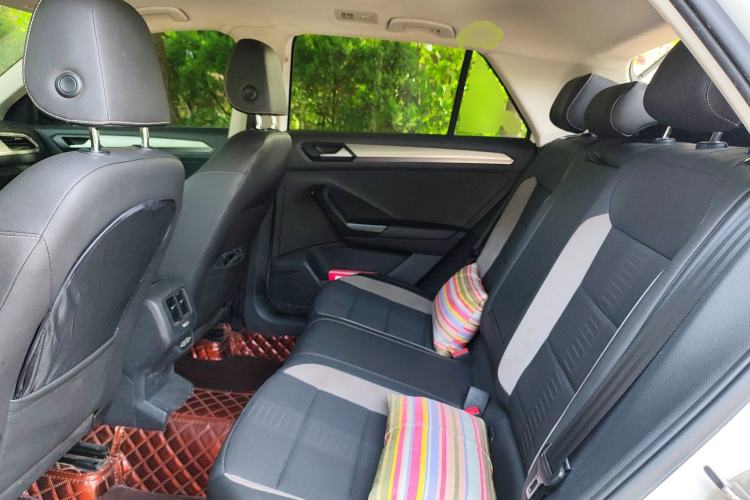 Used Volkswagen T-ROC 2018 230TSI DSG Two-Wheel Drive Advanced Version China V Standard