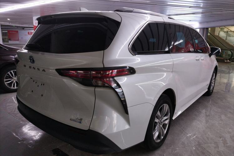Used Toyota SIENNA 2023 2.5L Hybrid Comfort Edition Rear Right 45 Deg