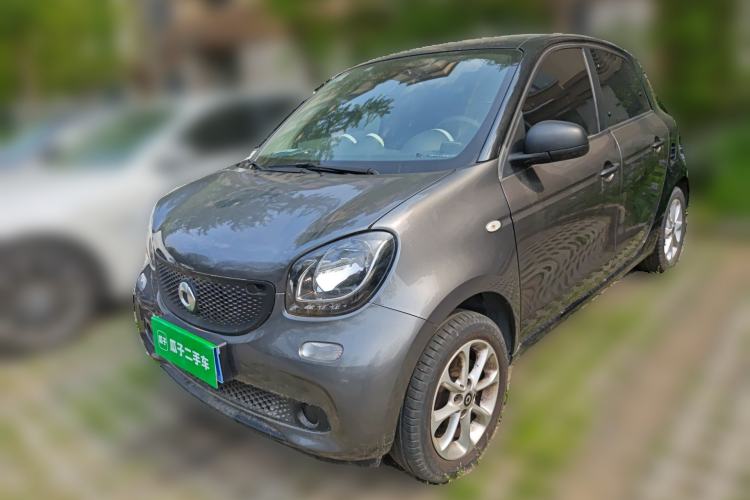 Used smart forfour 2018 1.0L 52 kW Dynamic Edition