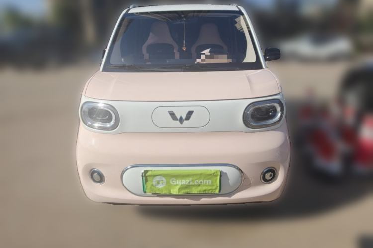 Used Wuling Hongguang MINIEV 2024 3rd Generation 215km Advanced Version Front